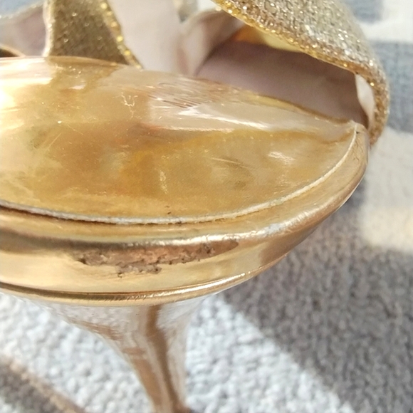 Michael Kors "York" Gold Glitter Peep Toe Slingbacks - Picture 14 of 15
